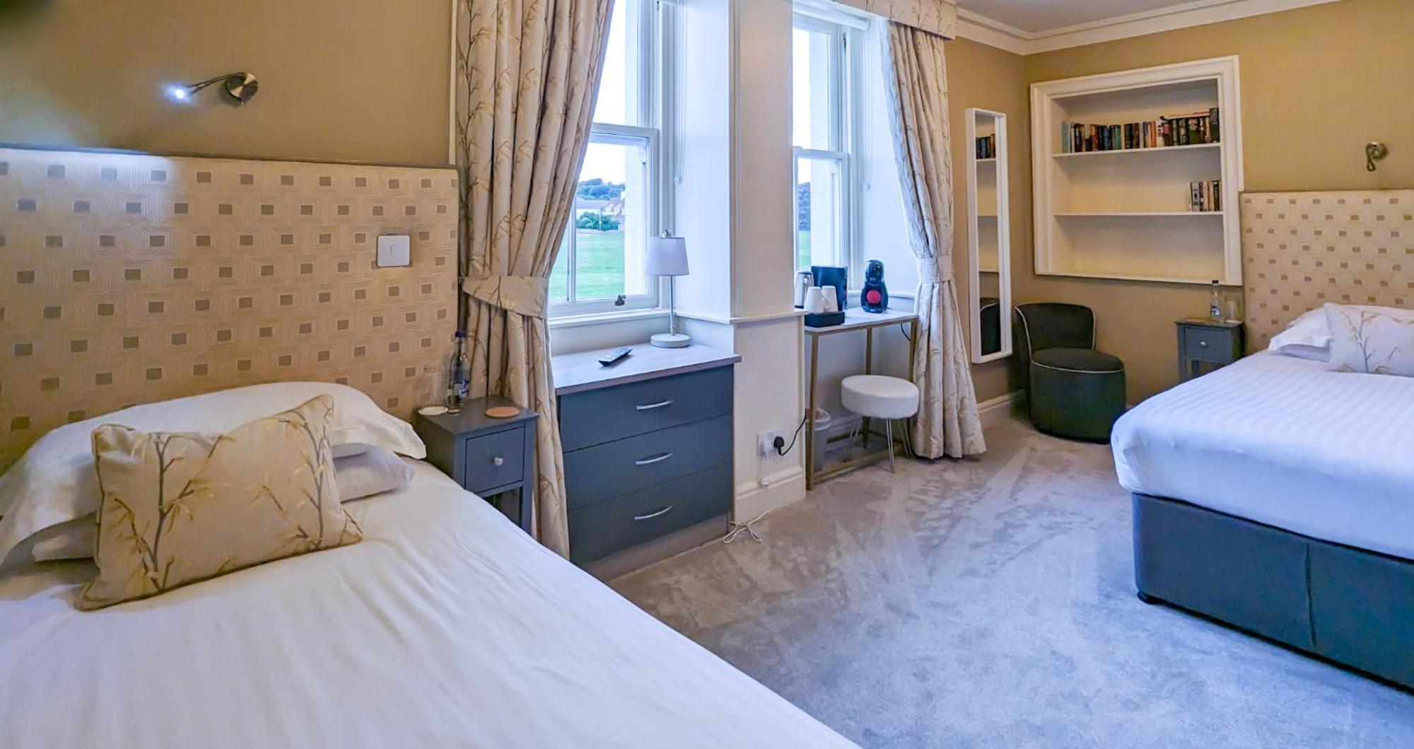 The Mallard Hotel Гълен Екстериор снимка